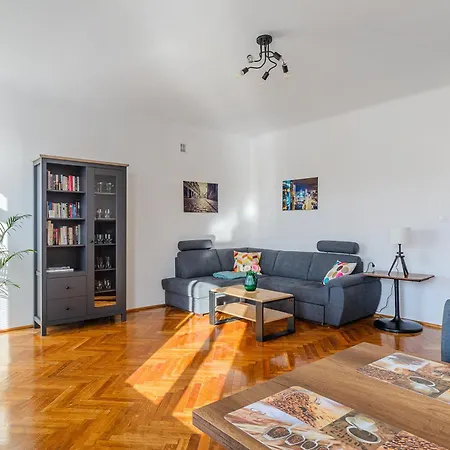 Shortstaypoland Plac Konstytucji B160