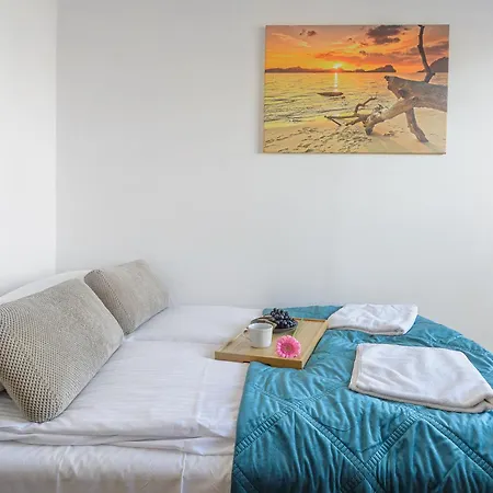Shortstaypoland Plac Konstytucji B160 Apartman