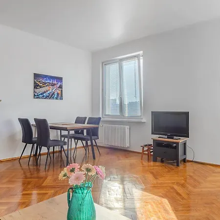 Appartement Shortstaypoland Plac Konstytucji B160 Warschau